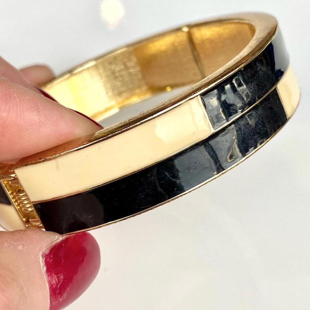 Black Enamel Gold Tone Hinged Bangle Designer Style Chic - Picture 6 of 6